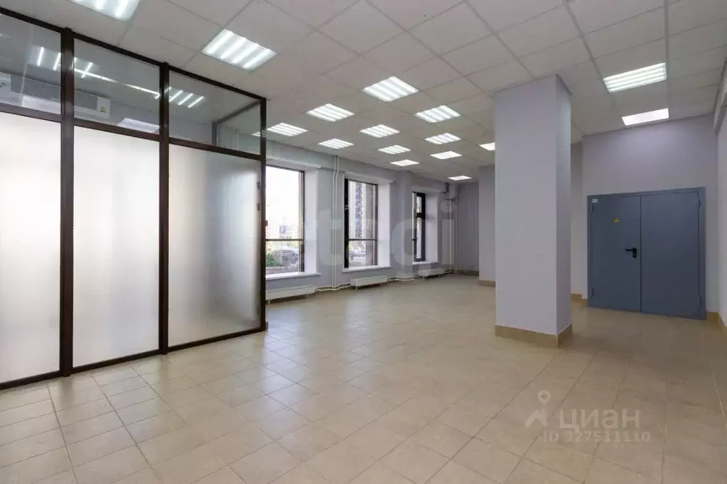 Помещение свободного назначения в Красноярский край, Красноярск ул. ... - Фото 1