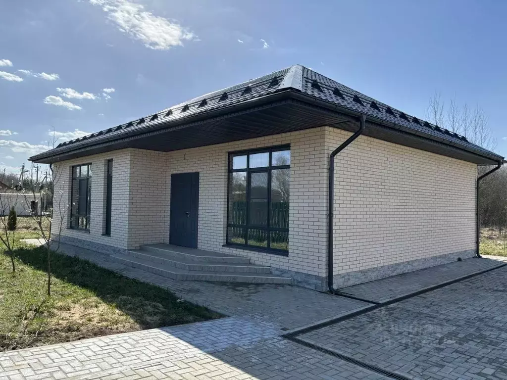 Дом в Калужская область, Боровский район, д. Совьяки Центральная ул., ... - Фото 0