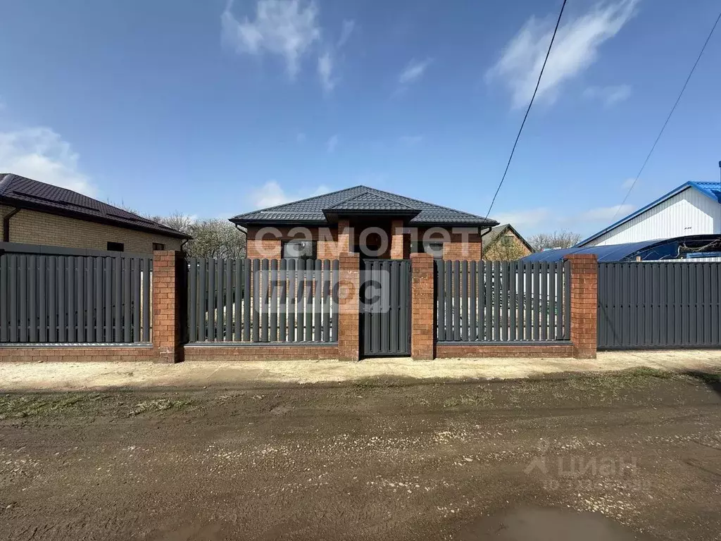 Дом в Краснодарский край, Динской район, Пластуновское с/пос, ... - Фото 1