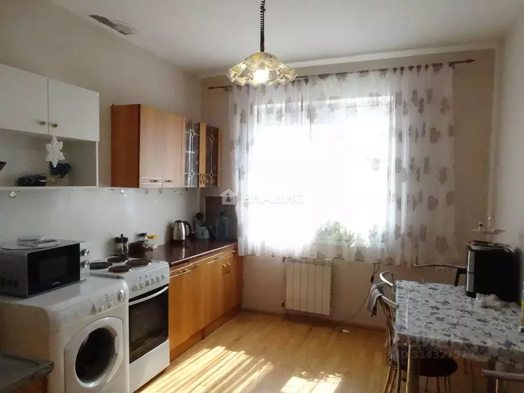 2-к кв. Белгородская область, Белгород ул. Макаренко, 26 (64.8 м) - Фото 1
