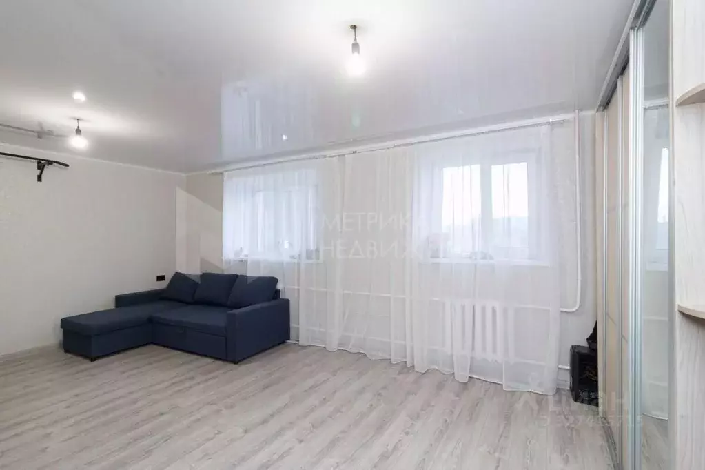 2-к кв. Тюменская область, Тюмень Олимпийская ул., 26 (60.0 м) - Фото 0