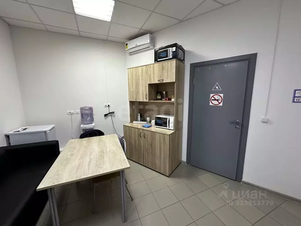 Помещение свободного назначения в Астраханская область, Астрахань ул. ... - Фото 2