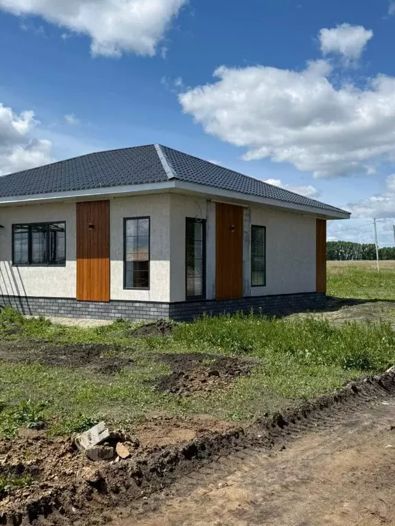 Дом в Алтайский край, Барнаул городской округ, с. Власиха  (93 м) - Фото 1