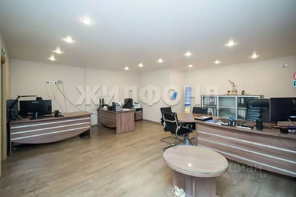 Офис в Новосибирская область, Новосибирск ул. Добролюбова, 162/1 (146 ... - Фото 1