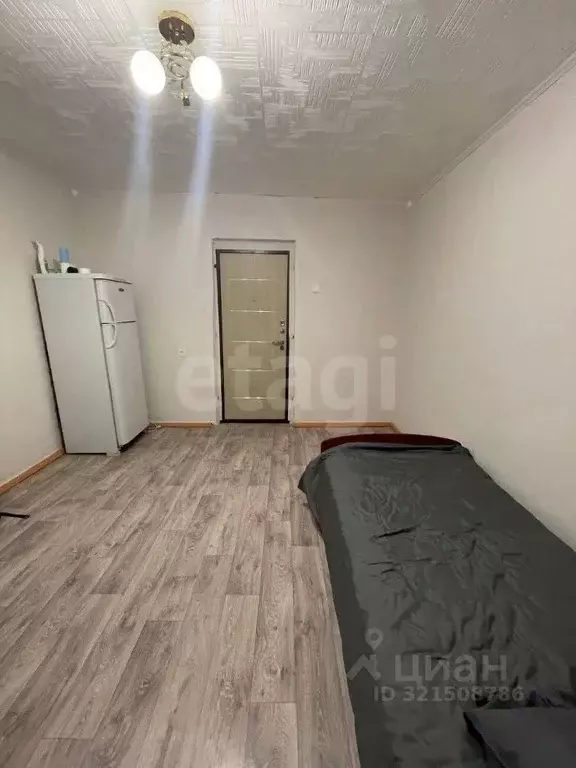Комната Курганская область, Курган ул. Бажова, 67 (10.0 м) - Фото 1