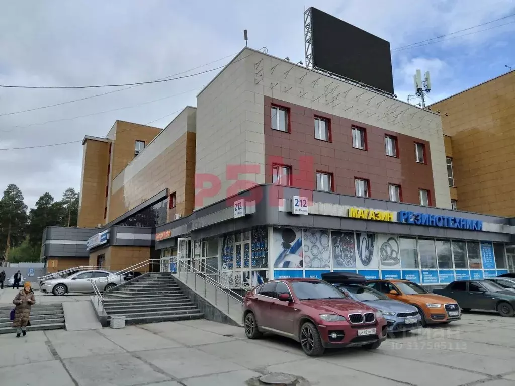 Торговая площадь в Свердловская область, Екатеринбург ул. 8 Марта, 212 ... - Фото 0