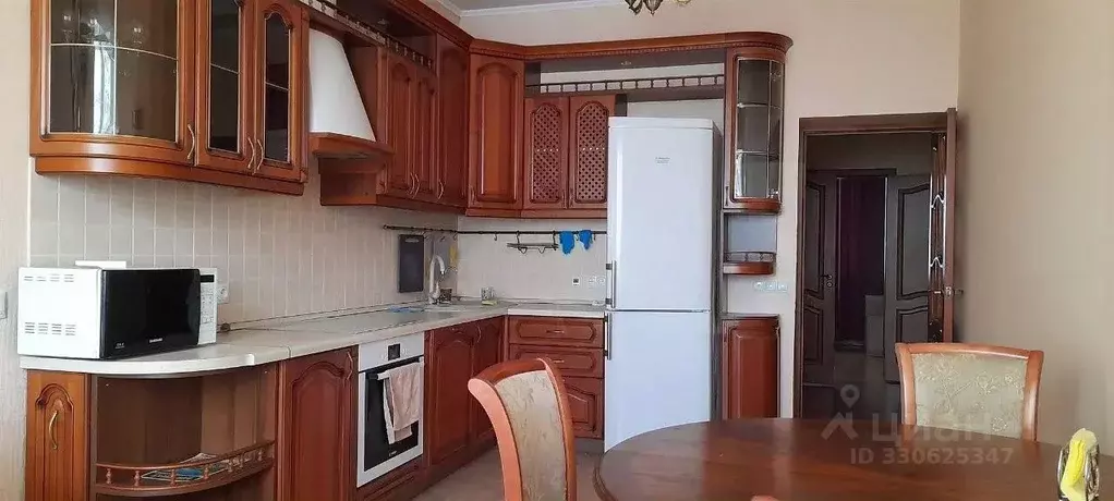 3-к кв. Омская область, Омск Заозерный мкр, просп. Менделеева, 44к2 ... - Фото 2