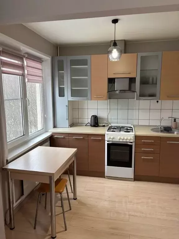 1-к кв. Удмуртия, Ижевск ул. 10 лет Октября, 45 (30.0 м) - Фото 1