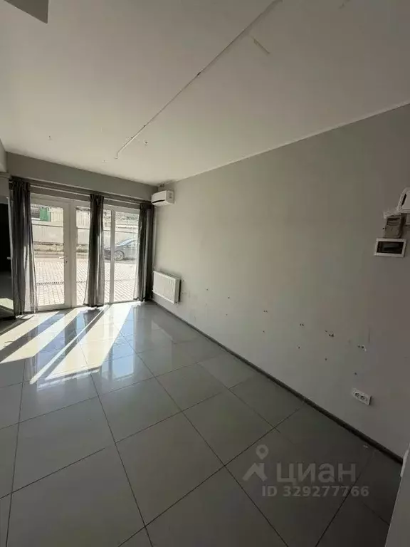 Помещение свободного назначения в Крым, Евпатория просп. Победы, 85А ... - Фото 2