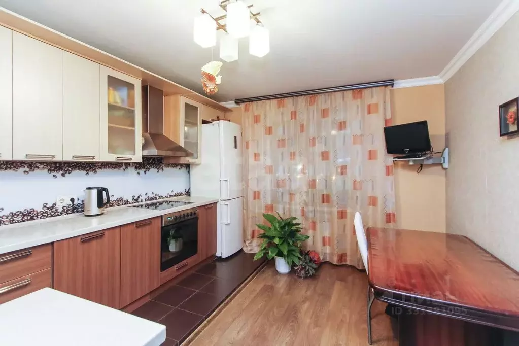 3-к кв. Тюменская область, Тюмень ул. Попова, 7а (87.0 м) - Фото 1