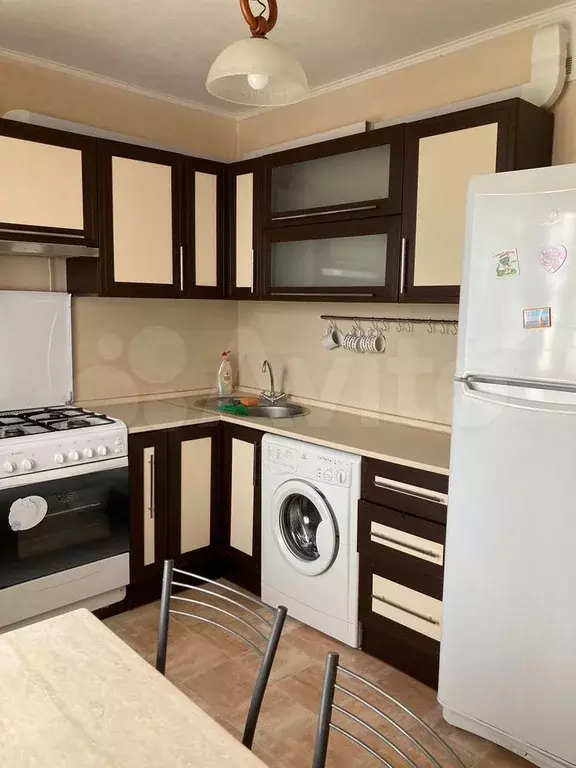 1-к. квартира, 40 м, 10/10 эт. - Фото 0