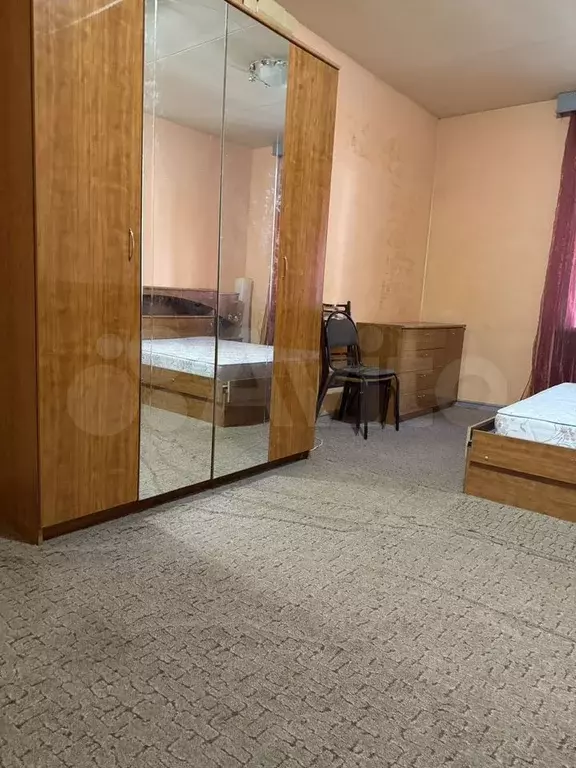 Комната 23 м в 4-к., 2/8 эт. - Фото 1