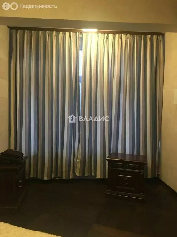1-комнатная квартира: Улан-Удэ, улица Смолина, 77 (50 м) - Фото 2