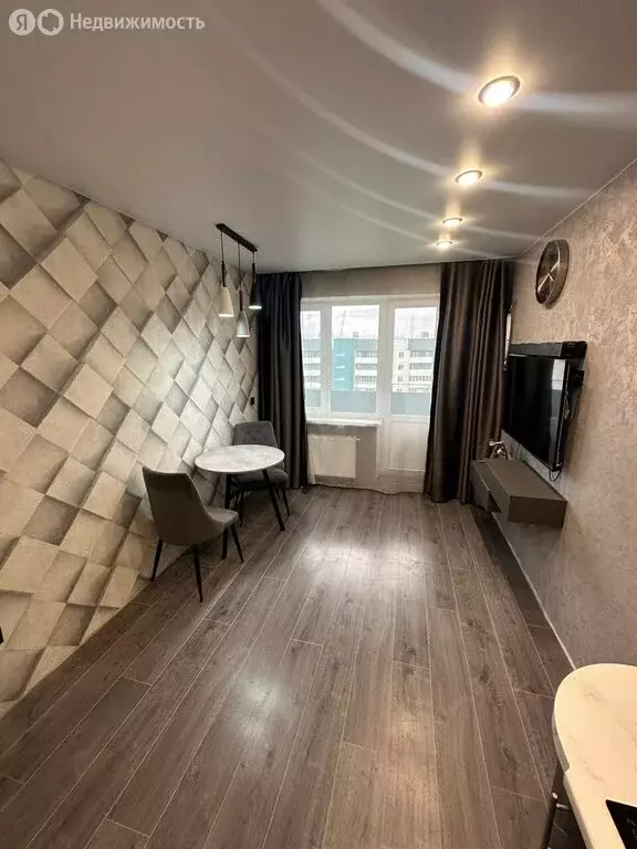 1-комнатная квартира: Уссурийск, улица Сергея Ушакова, 3 (36.5 м) - Фото 1