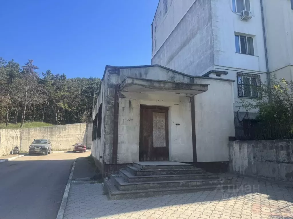 Помещение свободного назначения в Севастополь ул. Нефтяная, 2А (222 м) - Фото 1