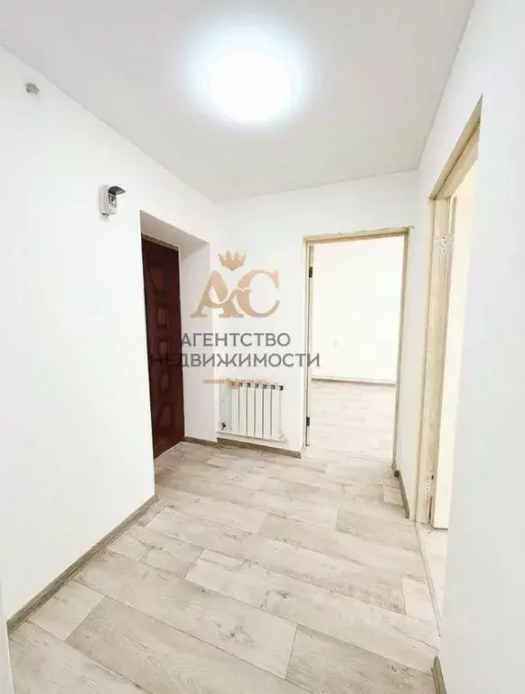 2-к кв. Крым, Кировское пгт ул. Дзержинского, 20 (40.0 м) - Фото 1