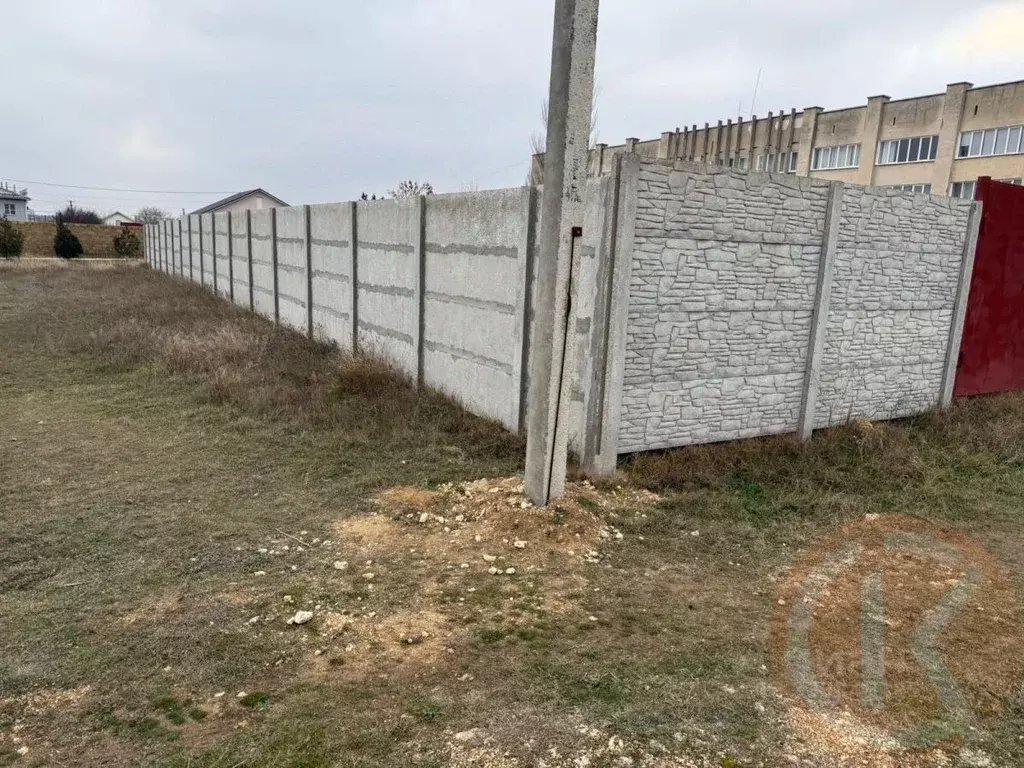 Участок в Крым, Сакский район, с. Суворовское ул. Суворовская, 35 ... - Фото 2