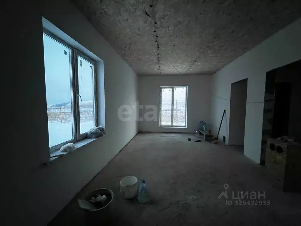 Дом в Красноярский край, Красноярск городской округ, пос. Солонцы, ... - Фото 1