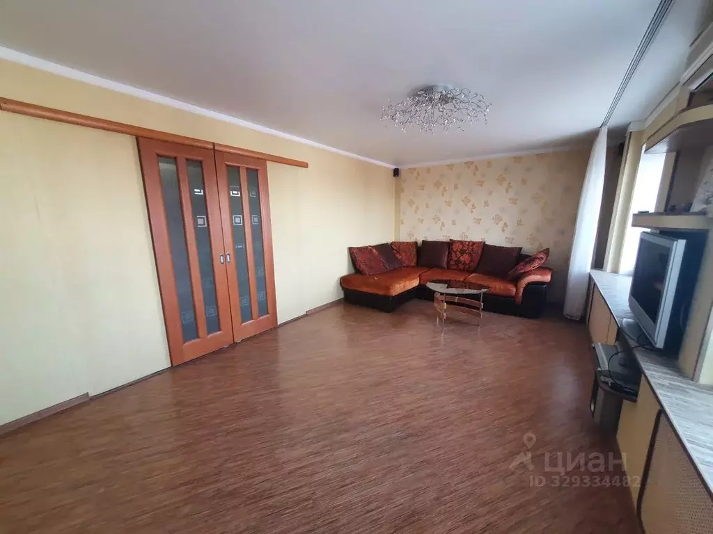 2-к кв. Башкортостан, Уфа ул. Юрия Гагарина, 33 (72.9 м) - Фото 1