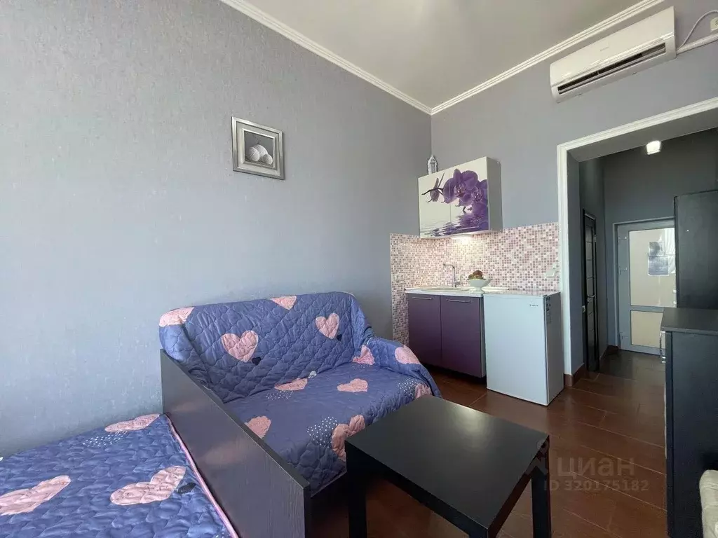 1-к кв. Крым, Феодосия наб. Черноморская, 28 (18.0 м) - Фото 1