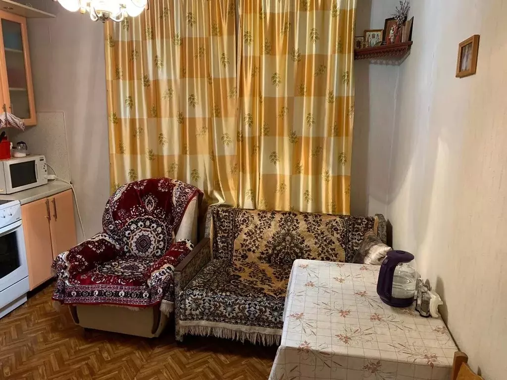 Комната Москва ул. Михайлова, 39 (12.0 м) - Фото 1