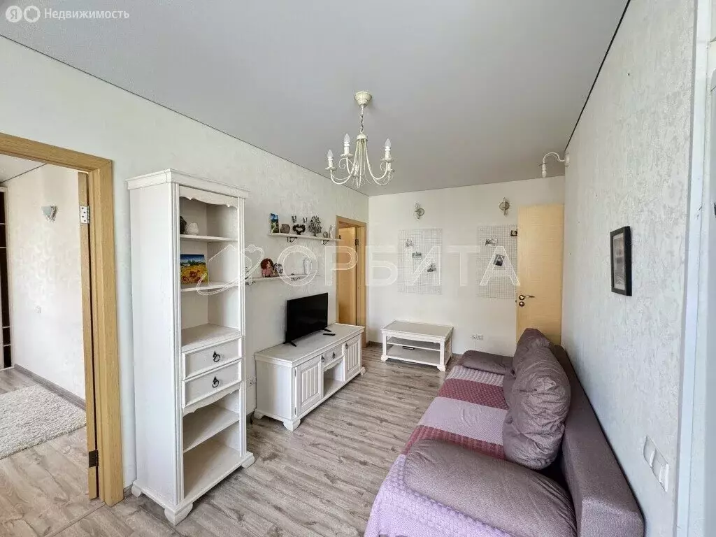 2-комнатная квартира: Тюмень, улица Серова, 21 (52.4 м) - Фото 2