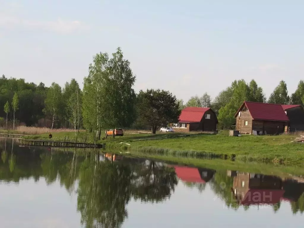 Дом в Брянская область, Навлинский район, Бяковское с/пос, с. Бяково  ... - Фото 1