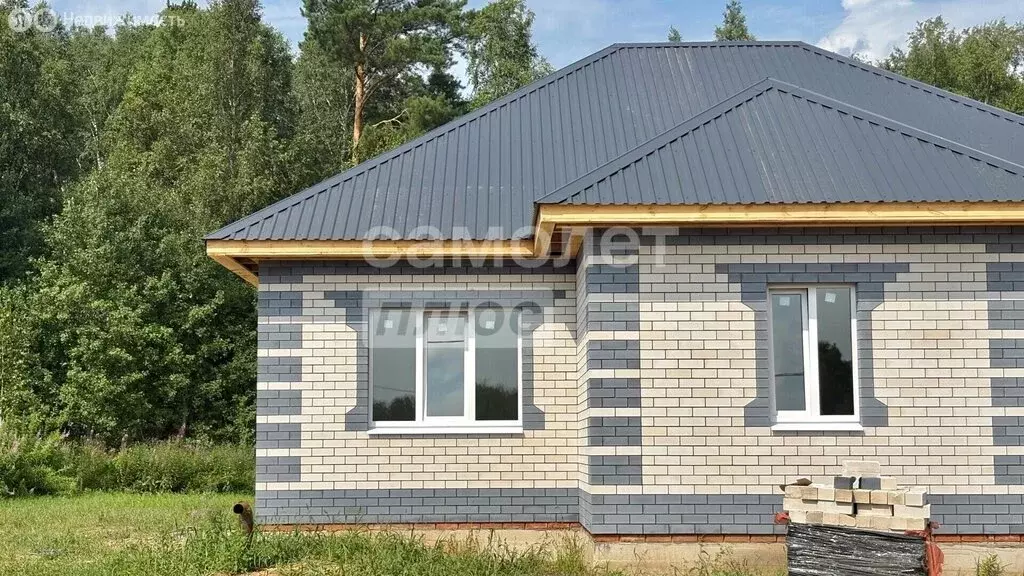 Дом в Заводоуковск, улица Петра Ершова, 1 (100 м) - Фото 2