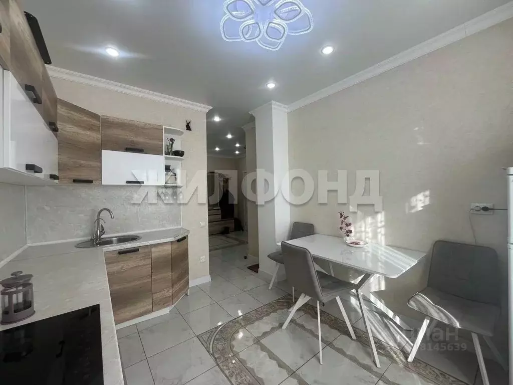 2-к кв. Хакасия, Абакан ул. Кирова, 206А (67.9 м) - Фото 2
