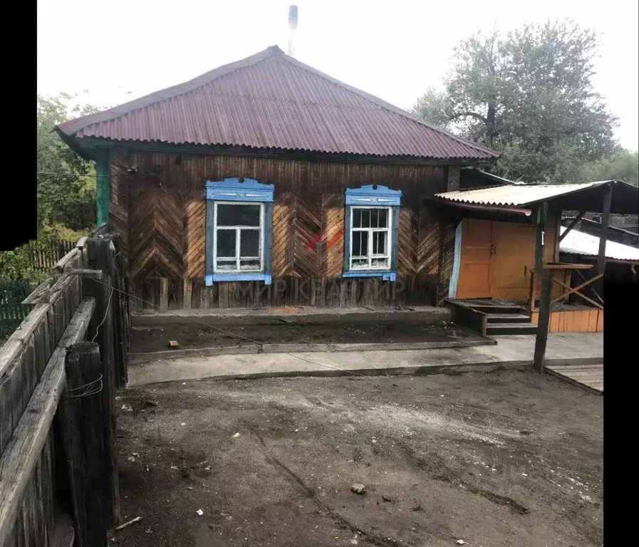 Дом в Тыва, Кызыл ул. Семирацкого (49 м) - Фото 0