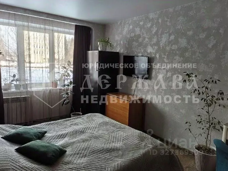 3-к кв. Кемеровская область, Кемерово просп. Химиков, 17 (62.0 м) - Фото 1