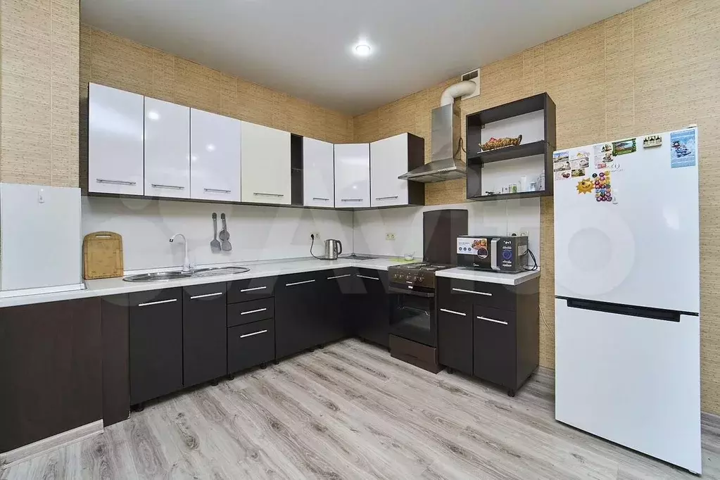 2-к. квартира, 60 м, 9/17 эт. - Фото 1