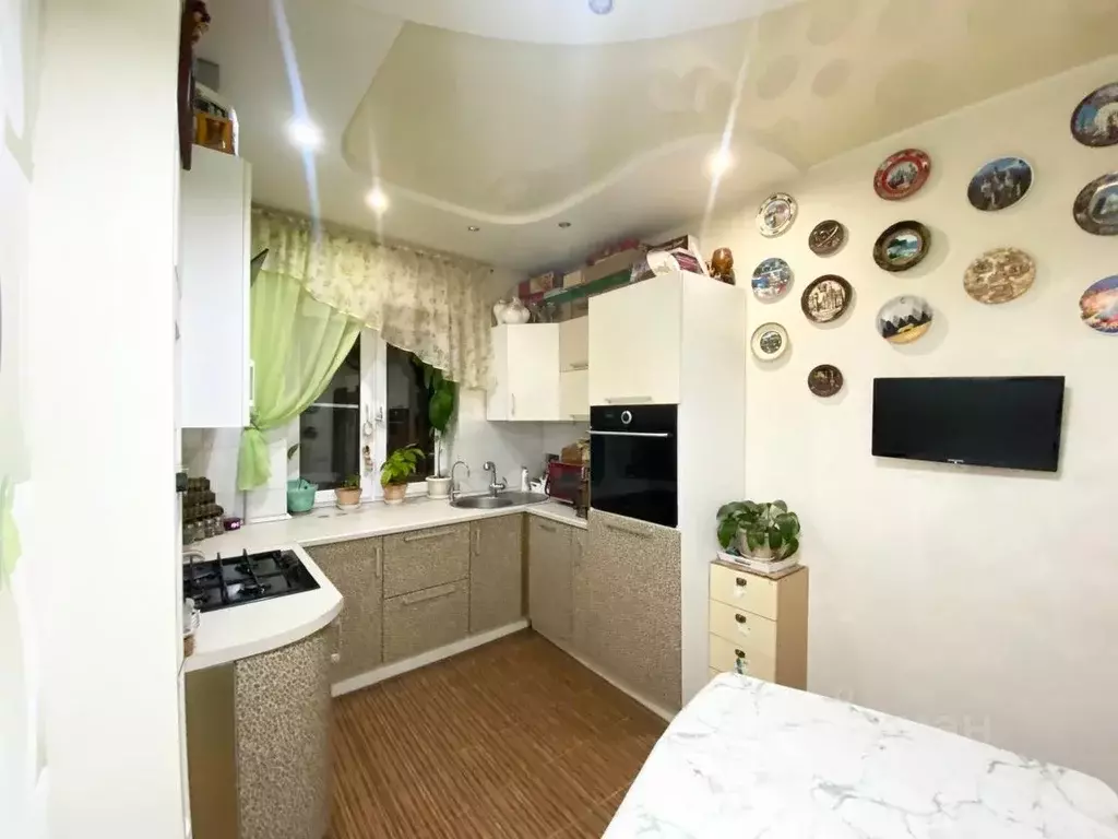 3-к кв. Астраханская область, Астрахань ул. Баумана, 13к2 (72.1 м) - Фото 1