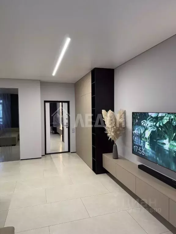 Студия Омская область, Омск Кемеровская ул., 8А (45.6 м) - Фото 1