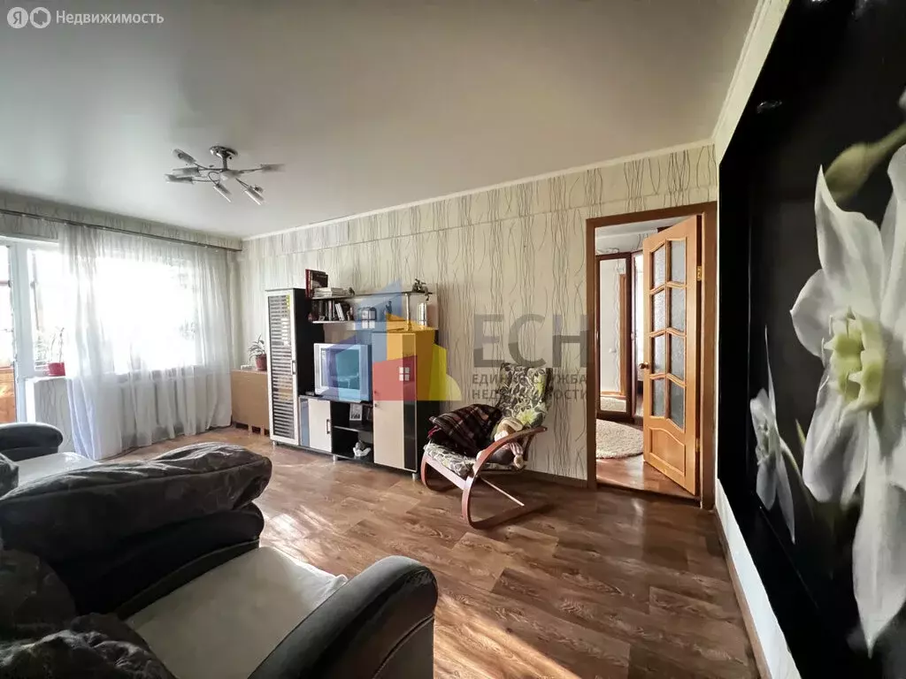 3-комнатная квартира: Тула, улица Седова, 39 (56 м) - Фото 0