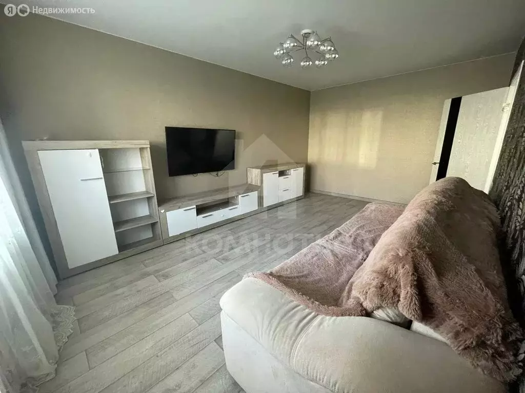 2-комнатная квартира: Ямное, улица Генерала Вельяминова, 6 (66 м) - Фото 1
