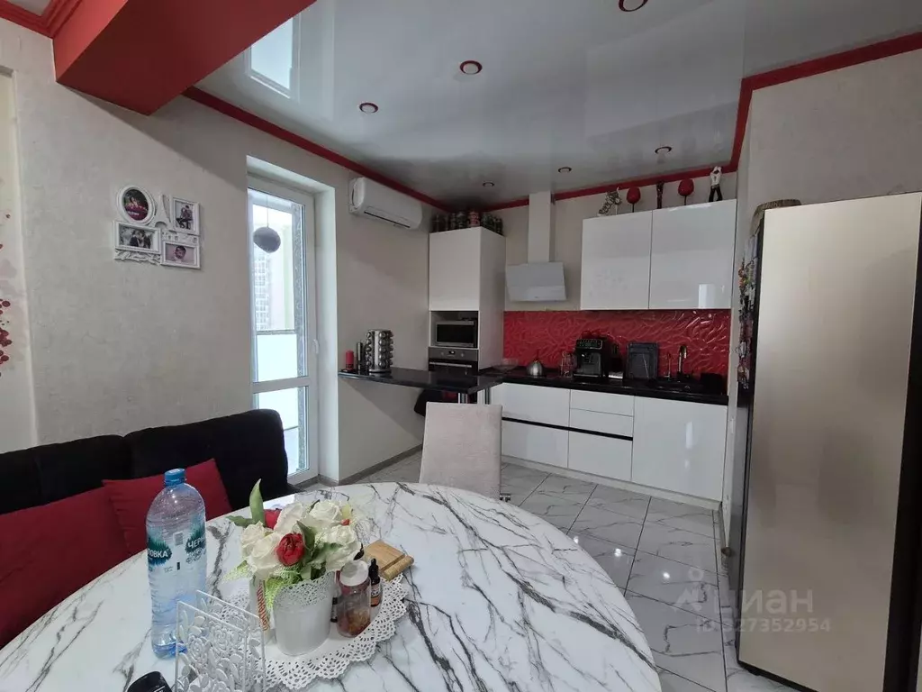 3-к кв. Татарстан, Казань ул. Азата Аббасова, 11 (81.3 м) - Фото 2