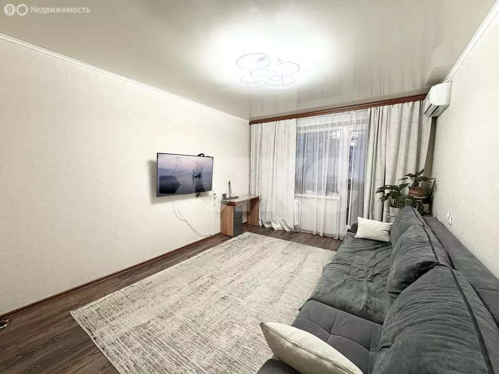 3-комнатная квартира: Нижнекамск, проспект Мира, 81 (67.1 м) - Фото 2