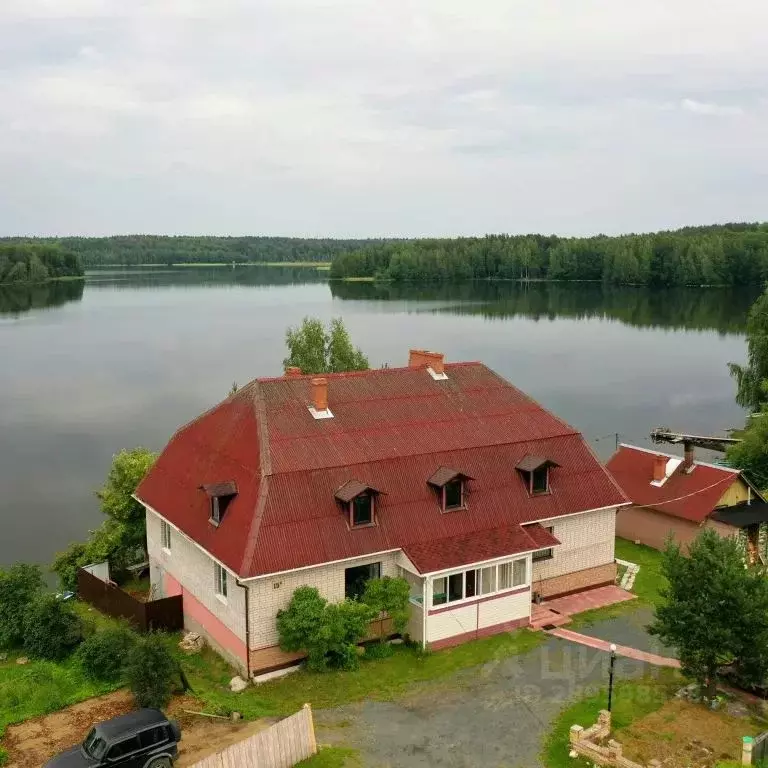Дом в Карелия, Прионежский район, Шуйское с/пос, д. Шуйская Чупа ул. ... - Фото 0
