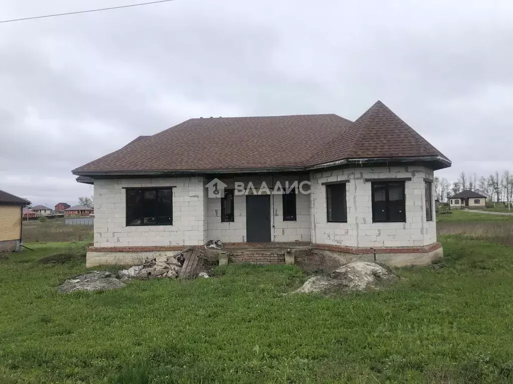 Дом в Белгородская область, Строитель Яковлевский городской округ, ул. ... - Фото 0