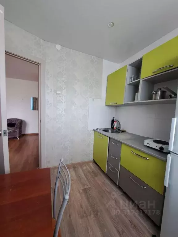 3-к кв. Красноярский край, Назарово Школьная ул., 49 (54.0 м) - Фото 1