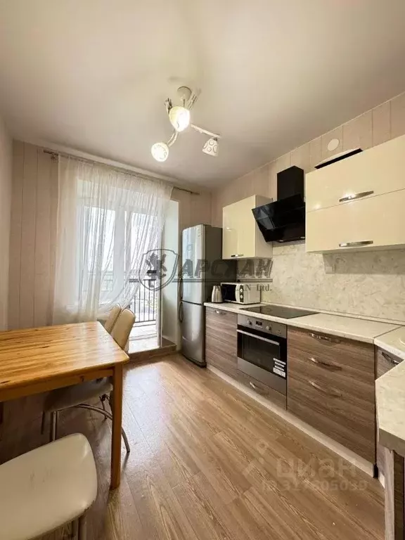 1-к кв. Татарстан, Казань ул. Рауиса Гареева, 96 (38.0 м) - Фото 0