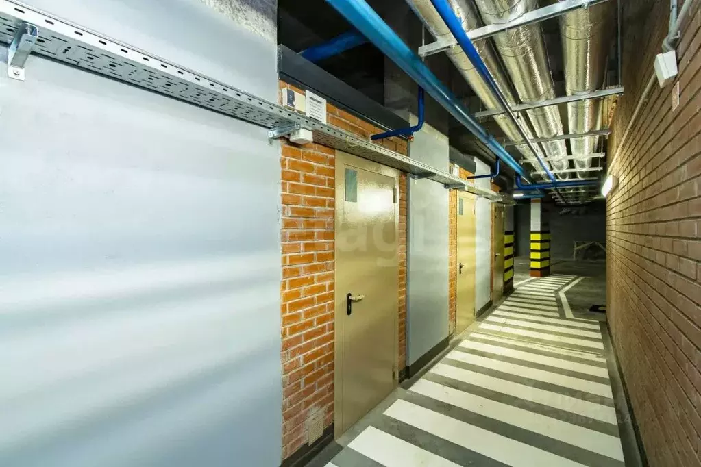 Склад в Тюменская область, Тюмень ул. Николая Машарова, 8 (4 м) - Фото 1