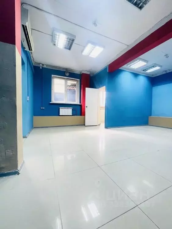 Помещение свободного назначения в Иркутская область, Иркутск ул. ... - Фото 1