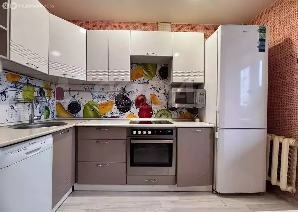 2-комнатная квартира: Тюмень, улица Ватутина, 6 (47.5 м) - Фото 2