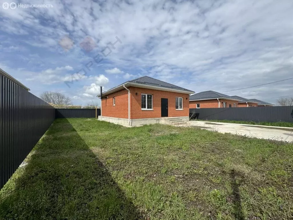 Дом в село Красносельское, улица Горького, 35 (85.8 м) - Фото 1