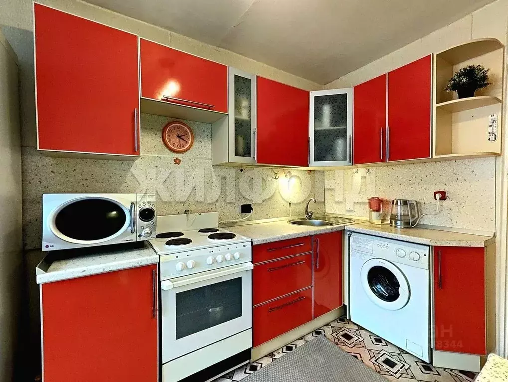 3-к кв. Новосибирская область, Новосибирск ул. Немировича-Данченко, ... - Фото 1