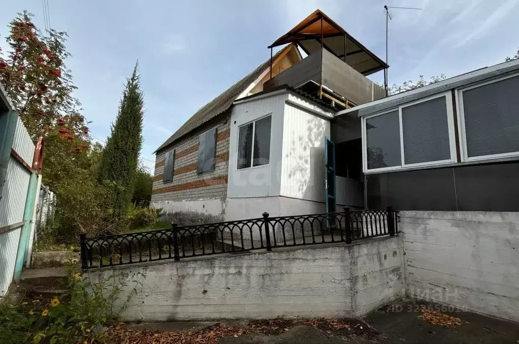 Дом в Воронежская область, Семилукский район, Латненское с/пос, Радуга ... - Фото 1
