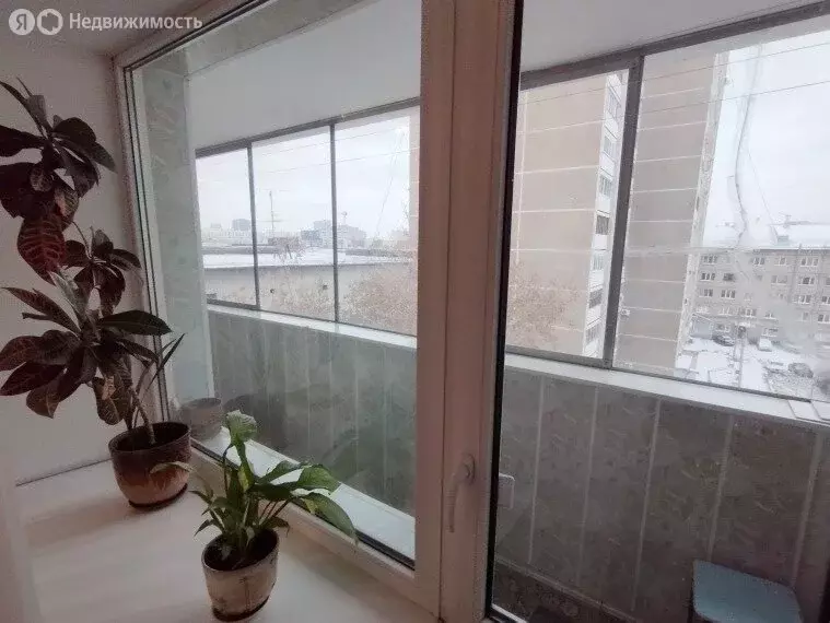 3-комнатная квартира: Екатеринбург, улица Большакова, 97 (72 м) - Фото 1