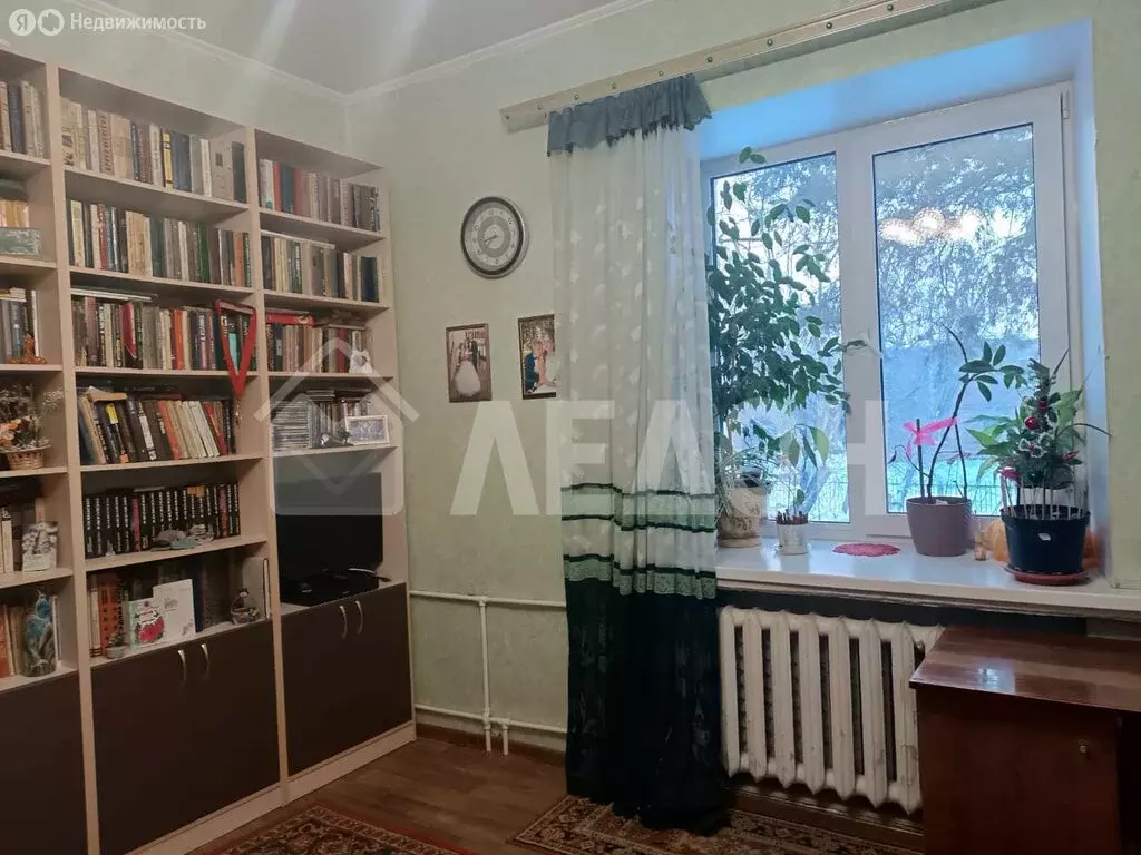 2-комнатная квартира: Омск, улица Орджоникидзе, 279 (48.8 м) - Фото 2
